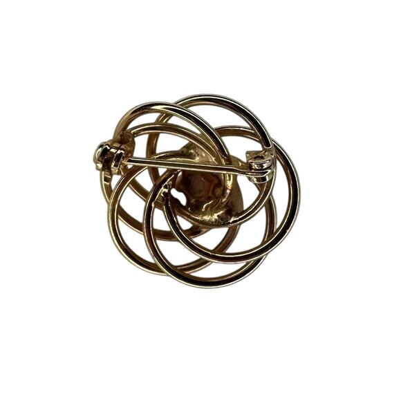 Vintage Gold Flower Brooch with Faux Pearl Center | Intricate Costume Jewelry - Picture 5 of 5